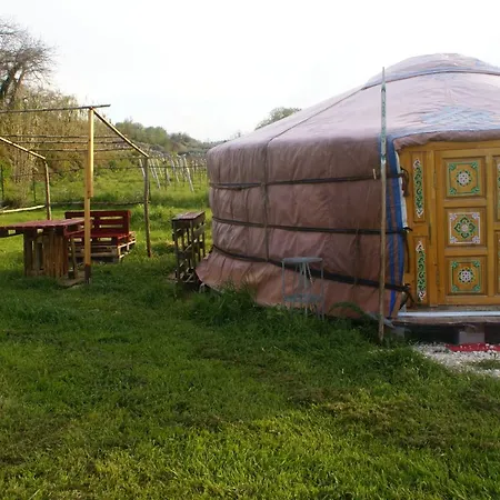 Yurta Gaia Torino di Sangro