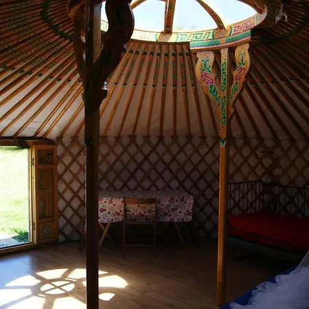 Luxury tent Yurta Gaia
